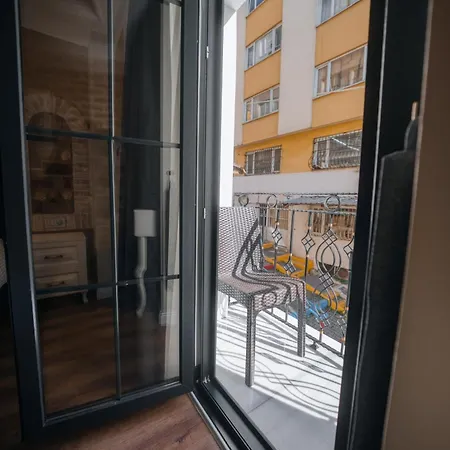 Mahhsen Mansion Oldcity מלון