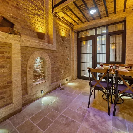 Mahhsen Mansion Oldcity מלון